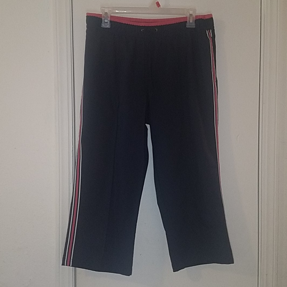Women's SJB Active Capri Joggers size Large